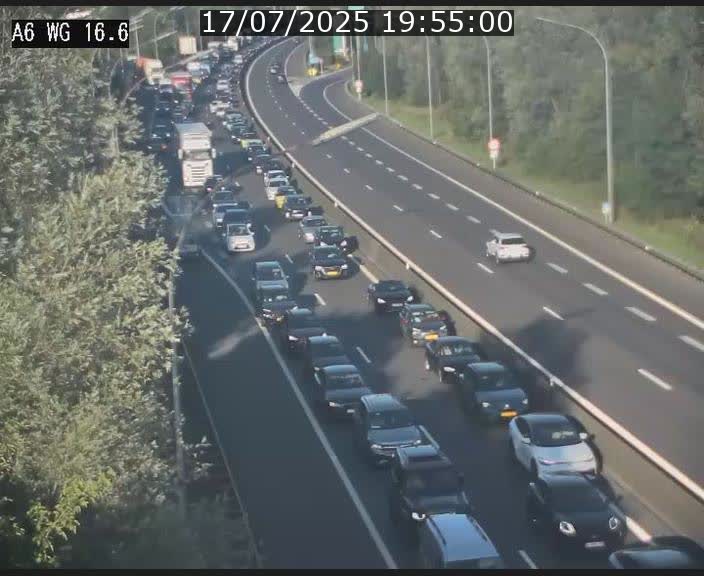 Traffic live webcam Luxembourg Aire de Capellen - A6 - BK 16.6 - direction Luxembourg/France/Allemagne