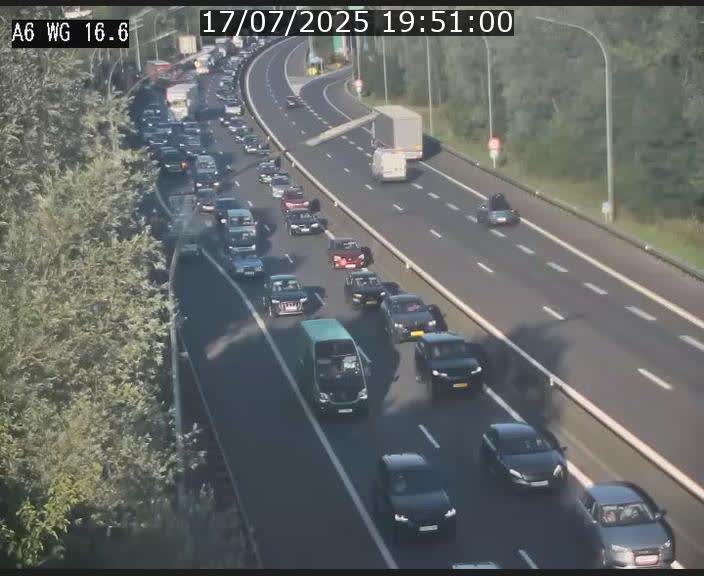 Traffic live webcam Luxembourg Aire de Capellen - A6 - BK 16.6 - direction Luxembourg/France/Allemagne