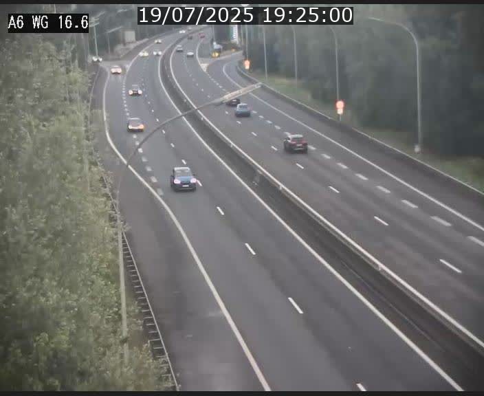 Traffic live webcam Luxembourg Aire de Capellen - A6 - BK 16.6 - direction Luxembourg/France/Allemagne