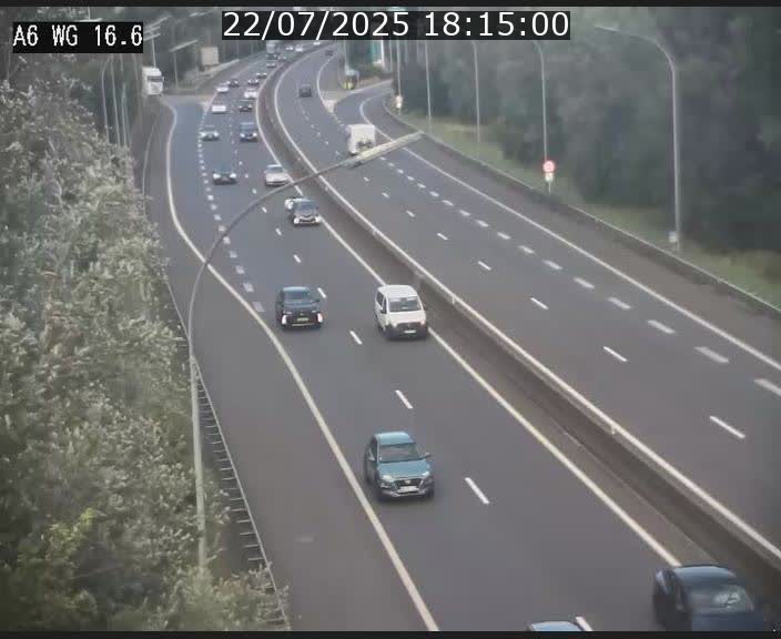 Traffic live webcam Luxembourg Aire de Capellen - A6 - BK 16.6 - direction Luxembourg/France/Allemagne