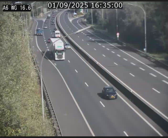 Traffic live webcam Luxembourg Aire de Capellen - A6 - BK 16.6 - direction Luxembourg/France/Allemagne