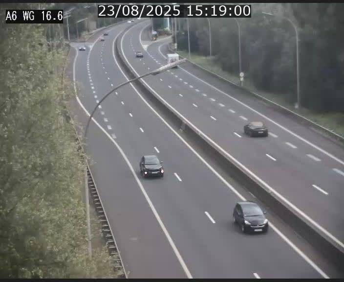 Traffic live webcam Luxembourg Aire de Capellen - A6 - BK 16.6 - direction Luxembourg/France/Allemagne