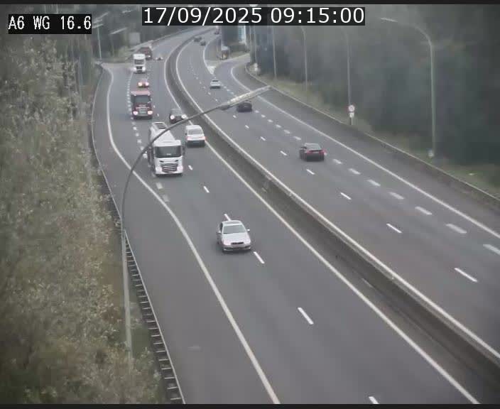 Traffic live webcam Luxembourg Aire de Capellen - A6 - BK 16.6 - direction Luxembourg/France/Allemagne