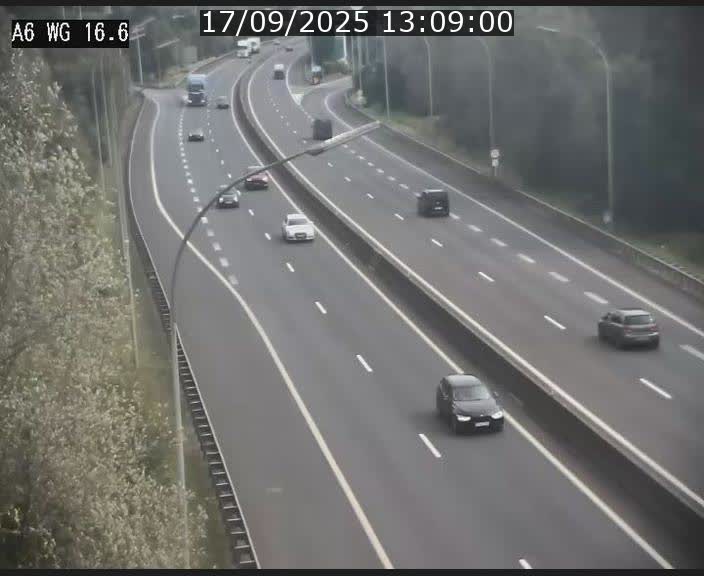 Traffic live webcam Luxembourg Aire de Capellen - A6 - BK 16.6 - direction Luxembourg/France/Allemagne
