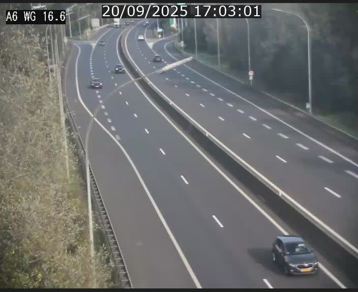Traffic live webcam Luxembourg Aire de Capellen - A6 - BK 16.6 - direction Luxembourg/France/Allemagne