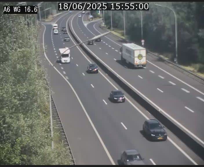 Traffic live webcam Luxembourg Aire de Capellen - A6 - BK 16.6 - direction Luxembourg/France/Allemagne