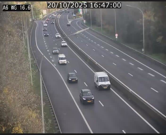 <h2>Traffic live webcam Luxembourg Aire de Capellen - A6 - BK 16.6 - direction Luxembourg/France/Allemagne</h2>