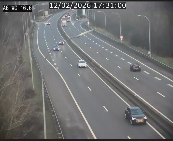 <h2>Traffic live webcam Luxembourg Aire de Capellen - A6 - BK 16.6 - direction Luxembourg/France/Allemagne</h2>