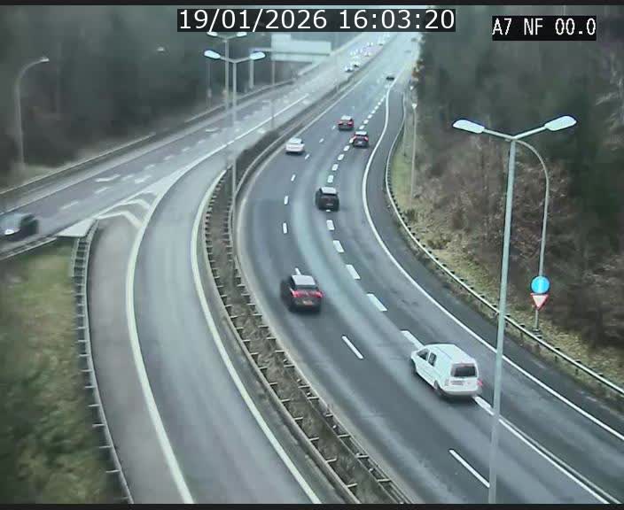 <h2>Caméra autoroute Luxembourg A7 - Echangeur A1/A7 Grünewald direction Tunnel Stafelter</h2>