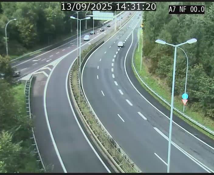 <h2>Caméra autoroute Luxembourg A7 - Echangeur A1/A7 Grünewald direction Tunnel Stafelter</h2>