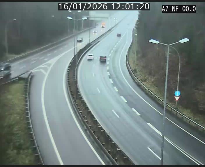 <h2>Caméra autoroute Luxembourg A7 - Echangeur A1/A7 Grünewald direction Tunnel Stafelter</h2>