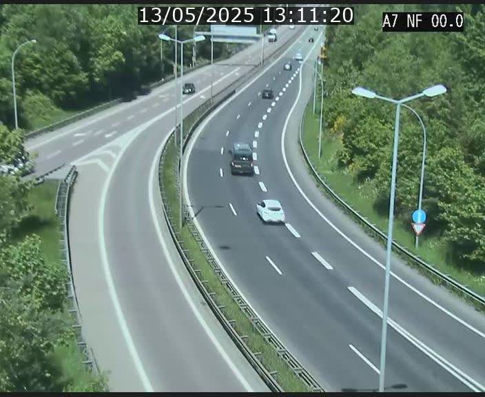 <h2>Caméra autoroute Luxembourg A7 - Echangeur A1/A7 Grünewald direction Tunnel Stafelter</h2>