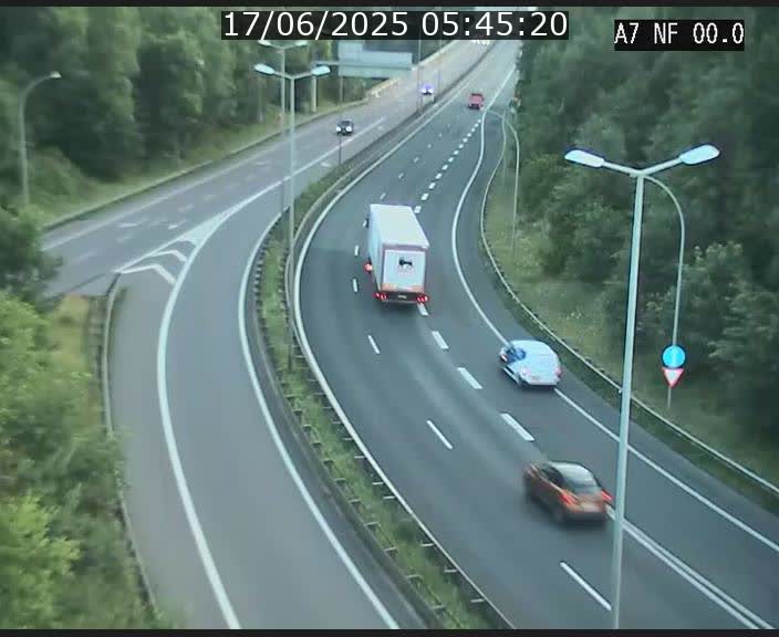 <h2>Caméra autoroute Luxembourg A7 - Echangeur A1/A7 Grünewald direction Tunnel Stafelter</h2>