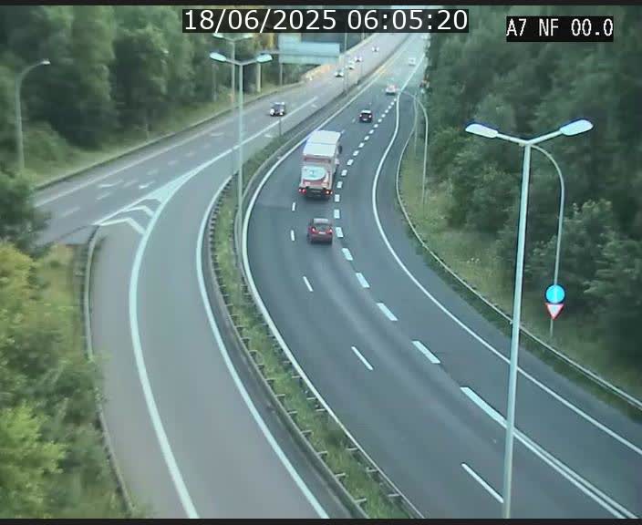 <h2>Caméra autoroute Luxembourg A7 - Echangeur A1/A7 Grünewald direction Tunnel Stafelter</h2>