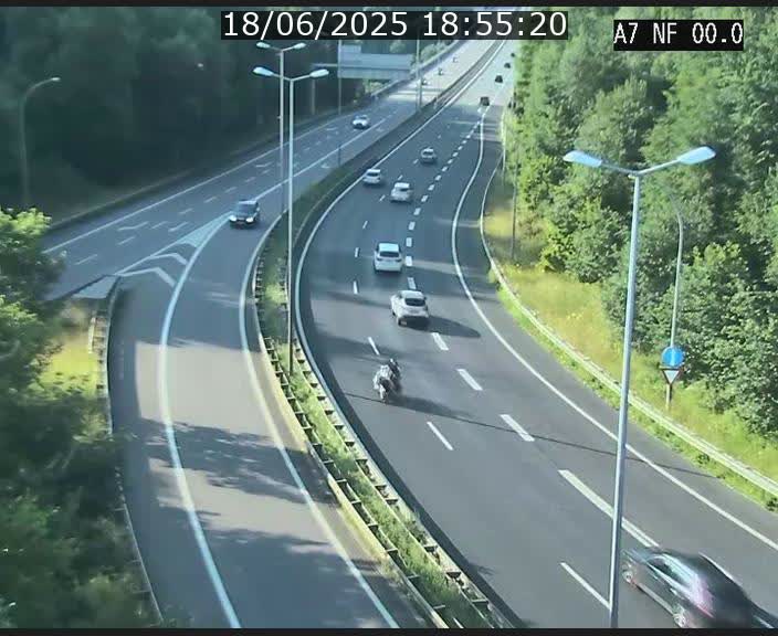<h2>Caméra autoroute Luxembourg A7 - Echangeur A1/A7 Grünewald direction Tunnel Stafelter</h2>