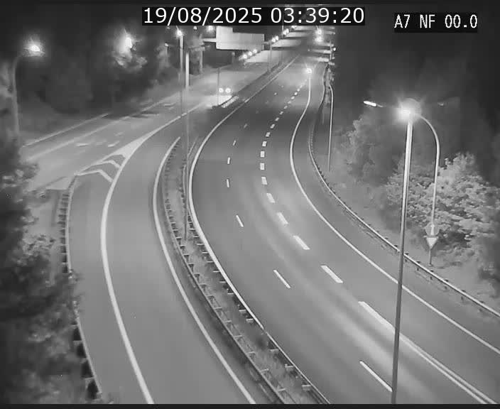 <h2>Caméra autoroute Luxembourg A7 - Echangeur A1/A7 Grünewald direction Tunnel Stafelter</h2>