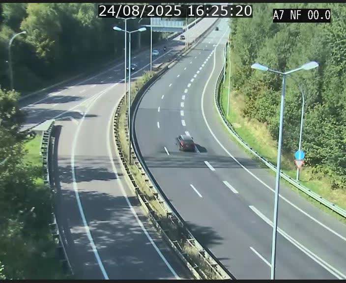 <h2>Caméra autoroute Luxembourg A7 - Echangeur A1/A7 Grünewald direction Tunnel Stafelter</h2>