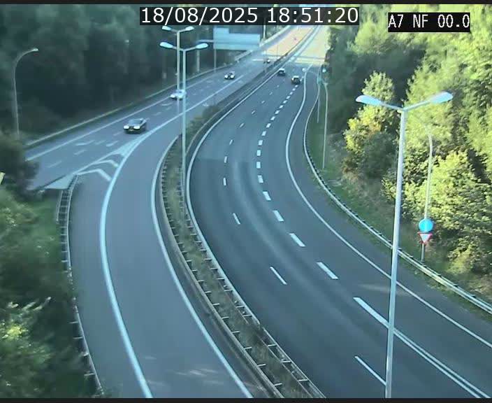 <h2>Caméra autoroute Luxembourg A7 - Echangeur A1/A7 Grünewald direction Tunnel Stafelter</h2>