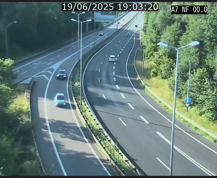 <h2>Caméra autoroute Luxembourg A7 - Echangeur A1/A7 Grünewald direction Tunnel Stafelter</h2>