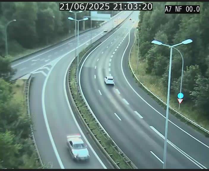 <h2>Caméra autoroute Luxembourg A7 - Echangeur A1/A7 Grünewald direction Tunnel Stafelter</h2>
