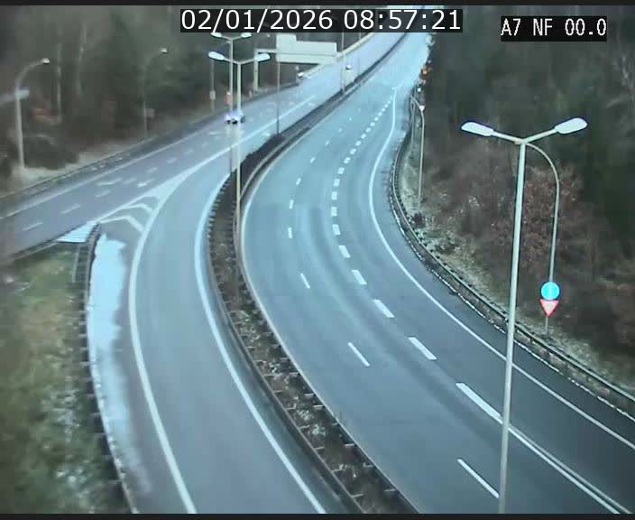<h2>Caméra autoroute Luxembourg A7 - Echangeur A1/A7 Grünewald direction Tunnel Stafelter</h2>