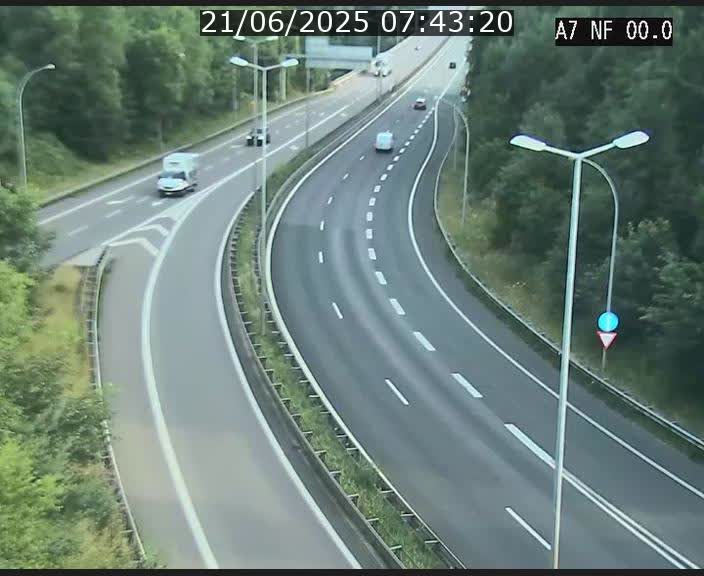<h2>Caméra autoroute Luxembourg A7 - Echangeur A1/A7 Grünewald direction Tunnel Stafelter</h2>