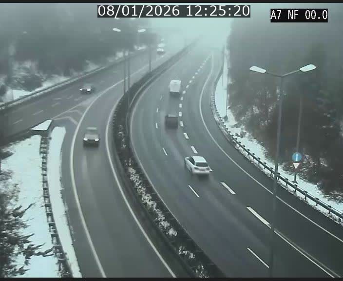 <h2>Caméra autoroute Luxembourg A7 - Echangeur A1/A7 Grünewald direction Tunnel Stafelter</h2>
