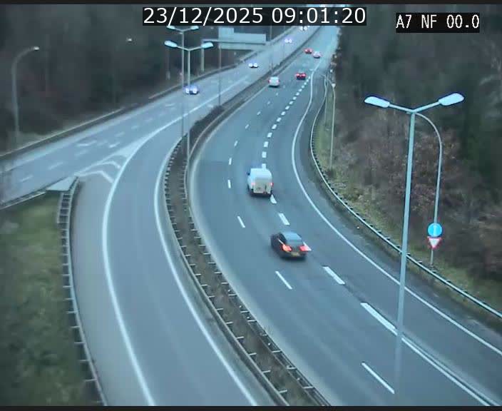 <h2>Caméra autoroute Luxembourg A7 - Echangeur A1/A7 Grünewald direction Tunnel Stafelter</h2>