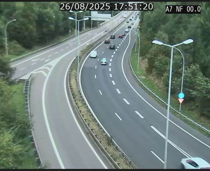 <h2>Caméra autoroute Luxembourg A7 - Echangeur A1/A7 Grünewald direction Tunnel Stafelter</h2>