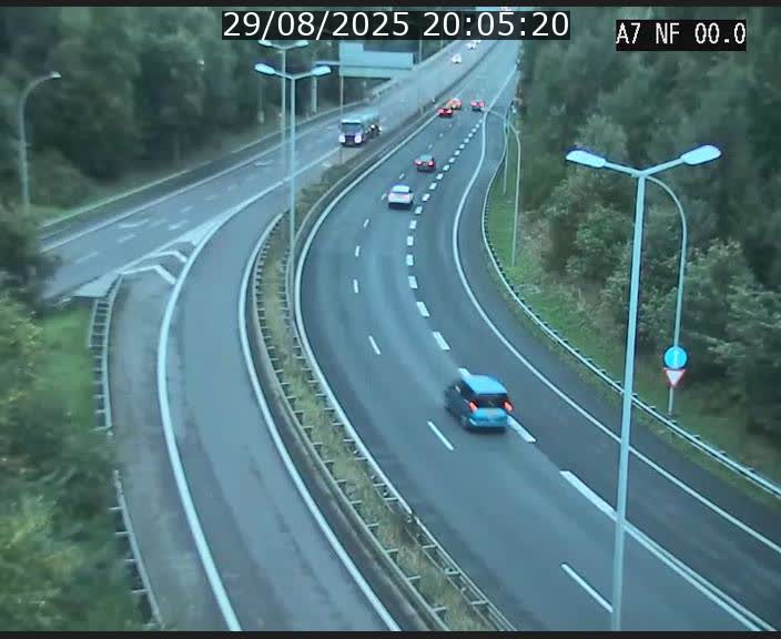 <h2>Caméra autoroute Luxembourg A7 - Echangeur A1/A7 Grünewald direction Tunnel Stafelter</h2>