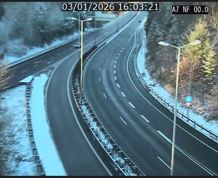 <h2>Caméra autoroute Luxembourg A7 - Echangeur A1/A7 Grünewald direction Tunnel Stafelter</h2>