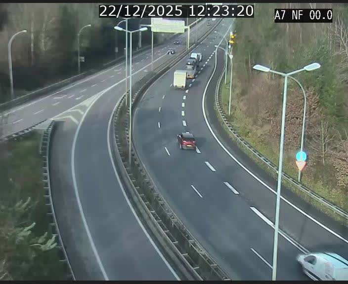 <h2>Caméra autoroute Luxembourg A7 - Echangeur A1/A7 Grünewald direction Tunnel Stafelter</h2>