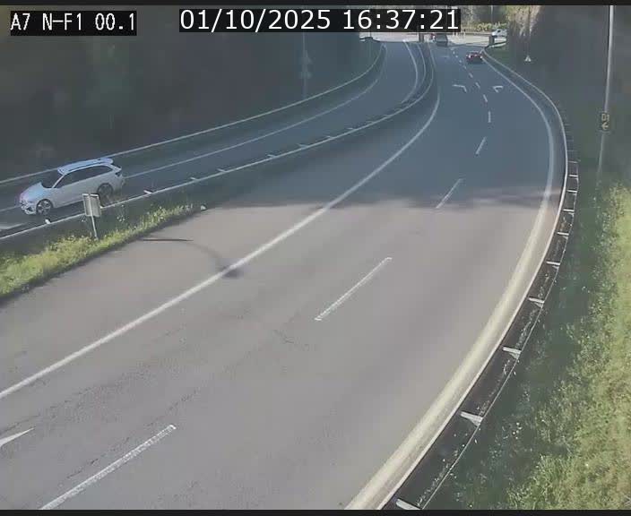 <h2>Webcam autoroute Luxembourg A7 située dans la sortie 1 Waldhof, vers la N11, avant le Tunnel Stafelter</h2>