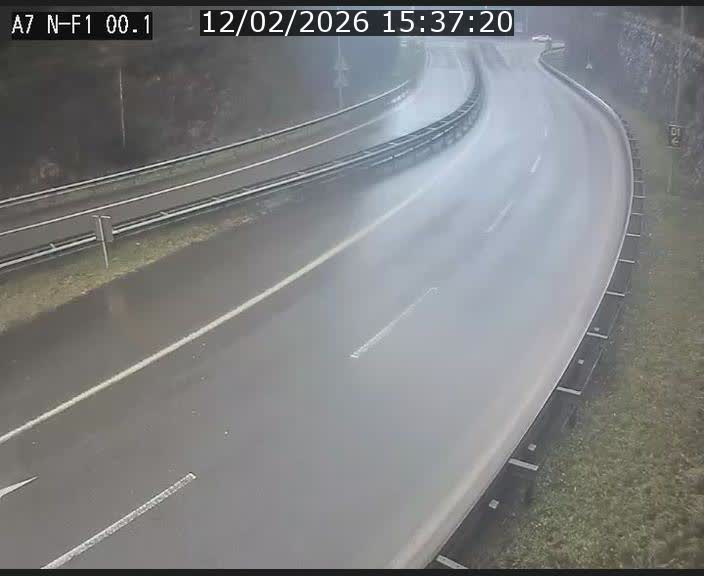 <h2>Webcam autoroute Luxembourg A7 située dans la sortie 1 Waldhof, vers la N11, avant le Tunnel Stafelter</h2>