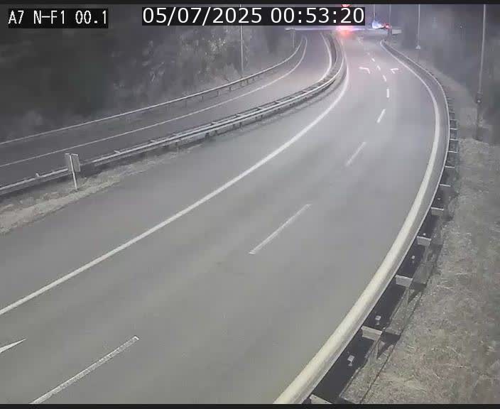 Webcam autoroute Luxembourg A7 située dans la sortie 1 Waldhof, vers la N11, avant le Tunnel Stafelter