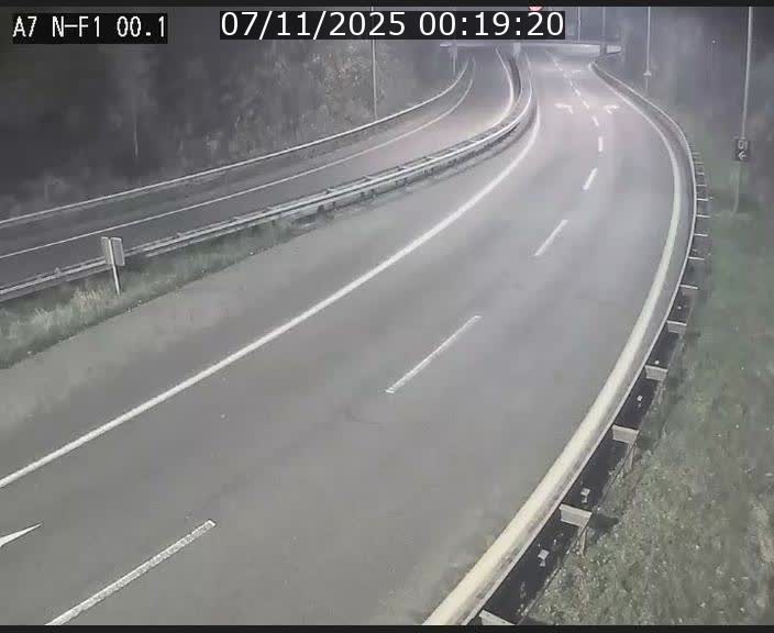<h2>Webcam autoroute Luxembourg A7 située dans la sortie 1 Waldhof, vers la N11, avant le Tunnel Stafelter</h2>
