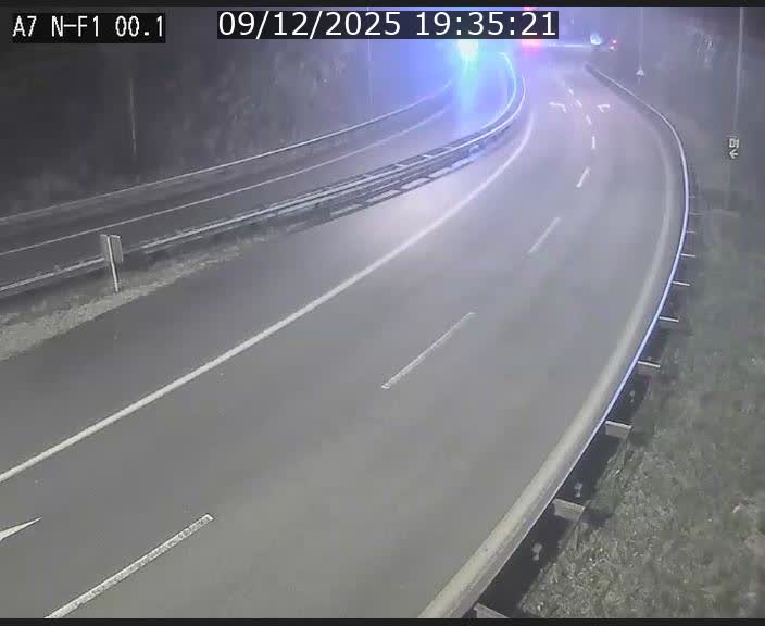 Webcam autoroute Luxembourg A7 située dans la sortie 1 Waldhof, vers la N11, avant le Tunnel Stafelter