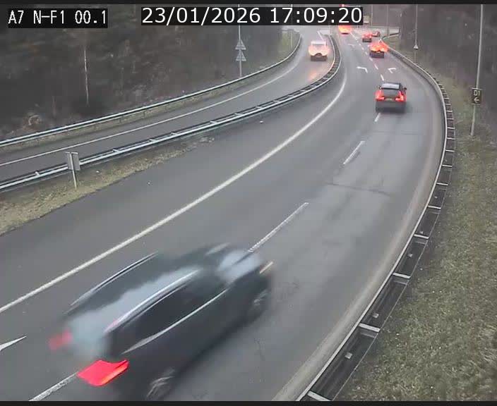 Webcam autoroute Luxembourg A7 située dans la sortie 1 Waldhof, vers la N11, avant le Tunnel Stafelter