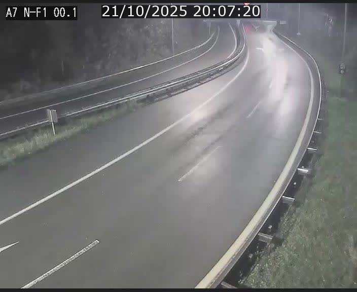 <h2>Webcam autoroute Luxembourg A7 située dans la sortie 1 Waldhof, vers la N11, avant le Tunnel Stafelter</h2>