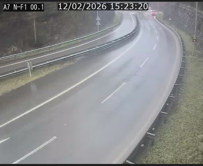Webcam autoroute Luxembourg A7 située dans la sortie 1 Waldhof, vers la N11, avant le Tunnel Stafelter