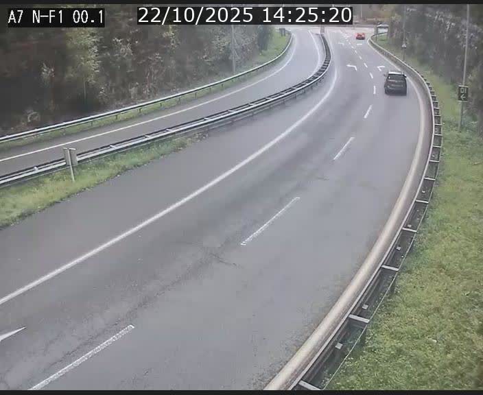 <h2>Webcam autoroute Luxembourg A7 située dans la sortie 1 Waldhof, vers la N11, avant le Tunnel Stafelter</h2>