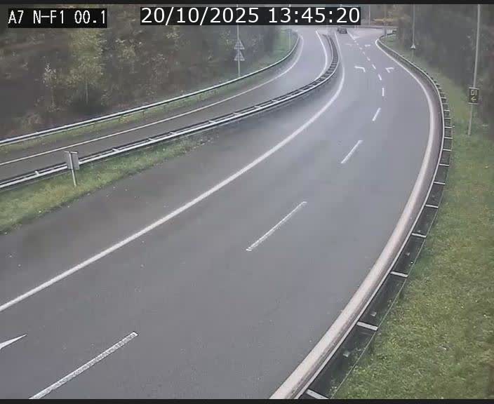<h2>Webcam autoroute Luxembourg A7 située dans la sortie 1 Waldhof, vers la N11, avant le Tunnel Stafelter</h2>