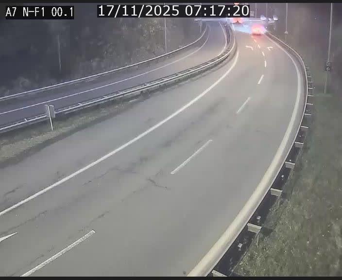 Webcam autoroute Luxembourg A7 située dans la sortie 1 Waldhof, vers la N11, avant le Tunnel Stafelter