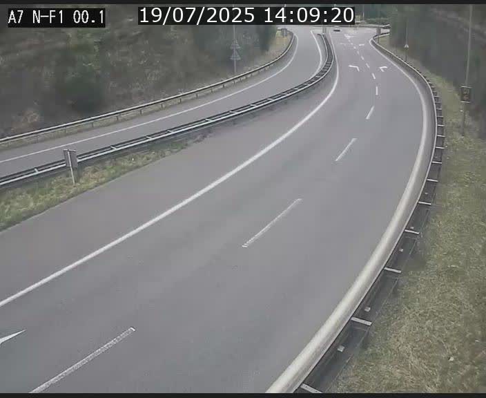 Webcam autoroute Luxembourg A7 située dans la sortie 1 Waldhof, vers la N11, avant le Tunnel Stafelter