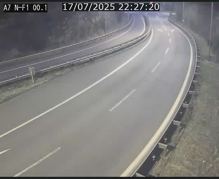 <h2>Webcam autoroute Luxembourg A7 située dans la sortie 1 Waldhof, vers la N11, avant le Tunnel Stafelter</h2>