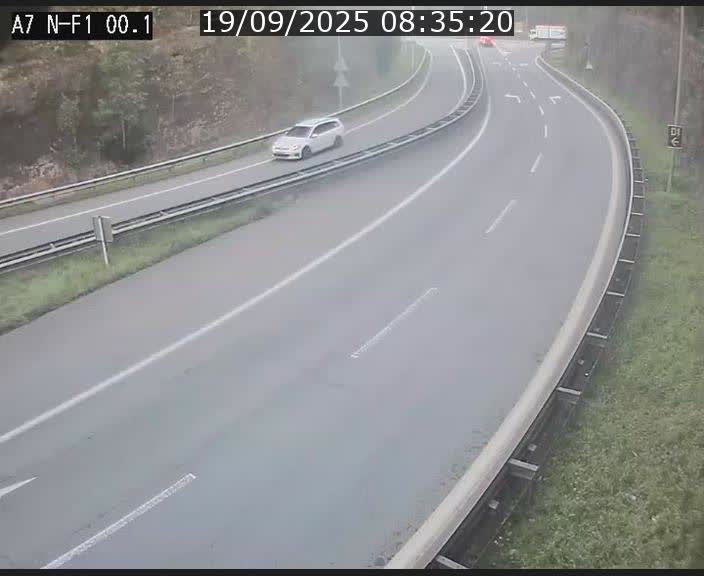 <h2>Webcam autoroute Luxembourg A7 située dans la sortie 1 Waldhof, vers la N11, avant le Tunnel Stafelter</h2>