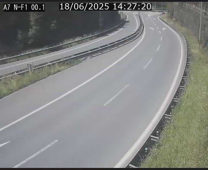 Webcam autoroute Luxembourg A7 située dans la sortie 1 Waldhof, vers la N11, avant le Tunnel Stafelter