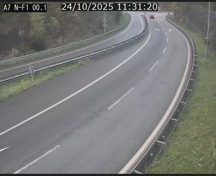 Webcam autoroute Luxembourg A7 située dans la sortie 1 Waldhof, vers la N11, avant le Tunnel Stafelter