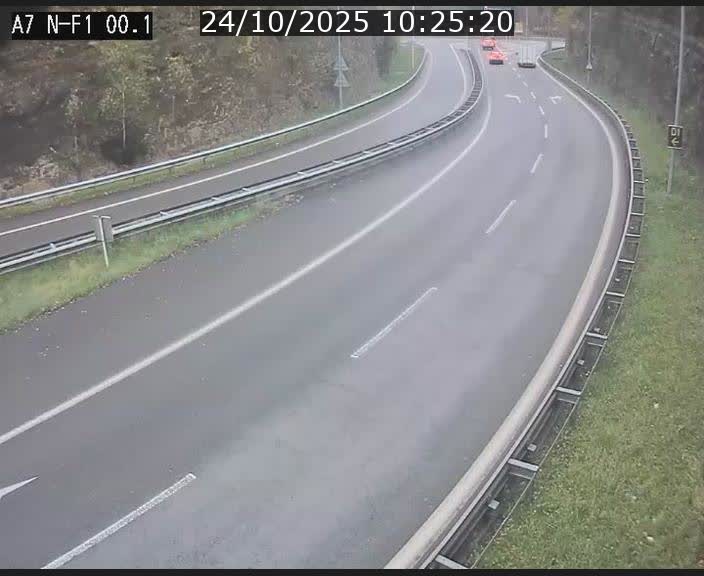Webcam autoroute Luxembourg A7 située dans la sortie 1 Waldhof, vers la N11, avant le Tunnel Stafelter