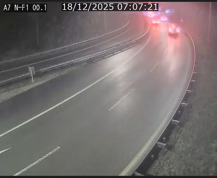 <h2>Webcam autoroute Luxembourg A7 située dans la sortie 1 Waldhof, vers la N11, avant le Tunnel Stafelter</h2>